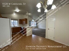 9328 W Carousel St in Boise, ID - Foto de edificio - Building Photo