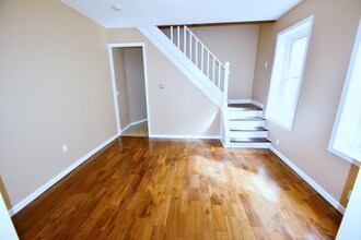 304 N Heller Ave in Pen Argyl, PA - Building Photo - Building Photo