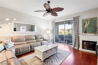 300 Robin Hood Cir in Naples, FL - Building Photo - Building Photo