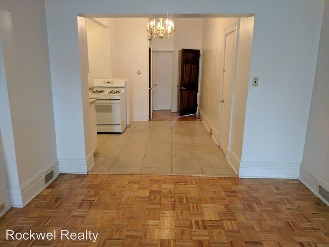 5431 Howe St in Pittsburgh, PA - Foto de edificio - Building Photo