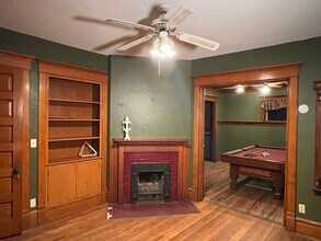 1507 W Barker Ave, Unit 1 in Peoria, IL - Building Photo - Building Photo