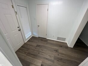 11106 N Dowling Rd in College Station, TX - Building Photo - Building Photo