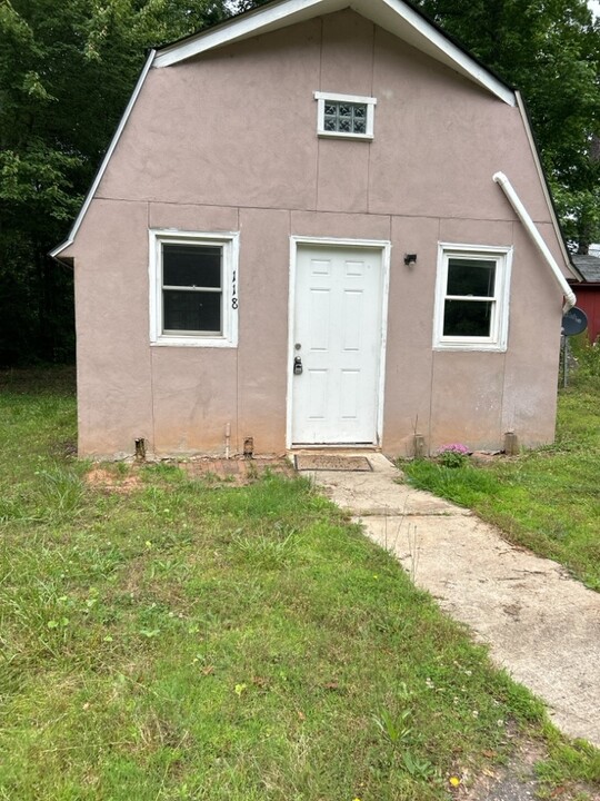 118 Catherine Ct in Central, SC - Building Photo