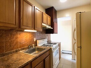 2700 John F. Kennedy Blvd in Jersey City, NJ - Building Photo - Building Photo