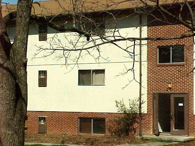 400 Green St, Unit 33A in Blacksburg, VA - Building Photo - Building Photo