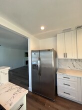 3760 Cll San Antonio in Palm Springs, CA - Building Photo - Building Photo