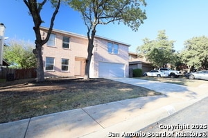 9519 Braun Square in San Antonio, TX - Building Photo - Building Photo