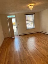 366 W Patrick St in Frederick, MD - Building Photo - Building Photo