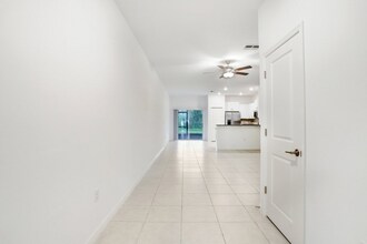 6024 Shiner St in Land O Lakes, FL - Building Photo - Building Photo