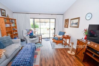 17148 Village 17 in Camarillo, CA - Building Photo - Building Photo