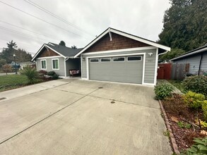 3501 Springbrook Ln in Bremerton, WA - Building Photo - Building Photo