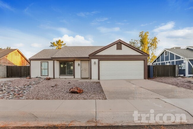 property at 673 E Estrella Dr