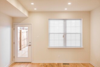 702 S 20th St in Philadelphia, PA - Foto de edificio - Building Photo