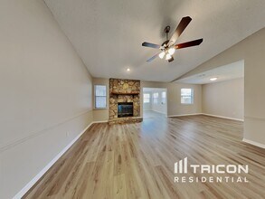 2258 Felucca Dr in Middleburg, FL - Building Photo - Building Photo