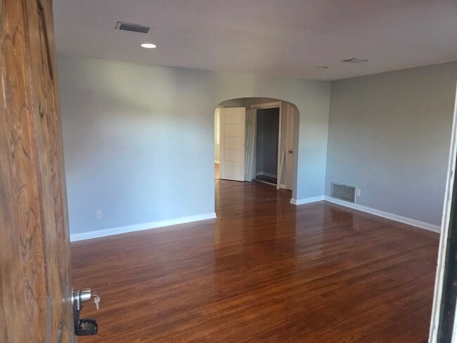 2232 Ribault Scenic Dr in Jacksonville, FL - Building Photo - Building Photo