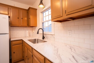 31 Hall Ave in Wallingford, CT - Building Photo - Building Photo