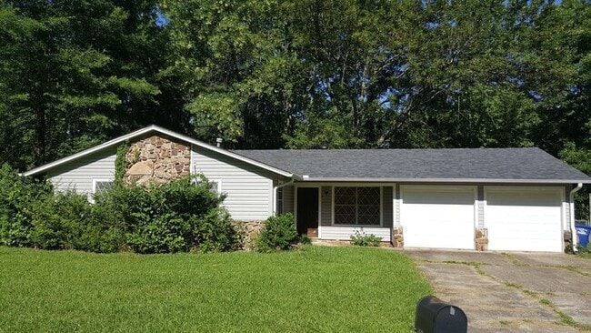 property at 124 Oaklawn Dr