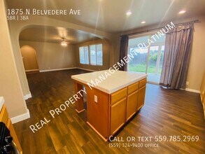 1875 N Belvedere Ave in Fresno, CA - Building Photo - Building Photo
