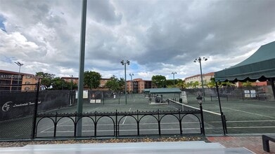 650 Tennis Club Dr in Fort Lauderdale, FL - Foto de edificio - Building Photo