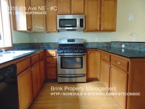11318 8th Ave NE-Unit -#C in Seattle, WA - Foto de edificio - Building Photo