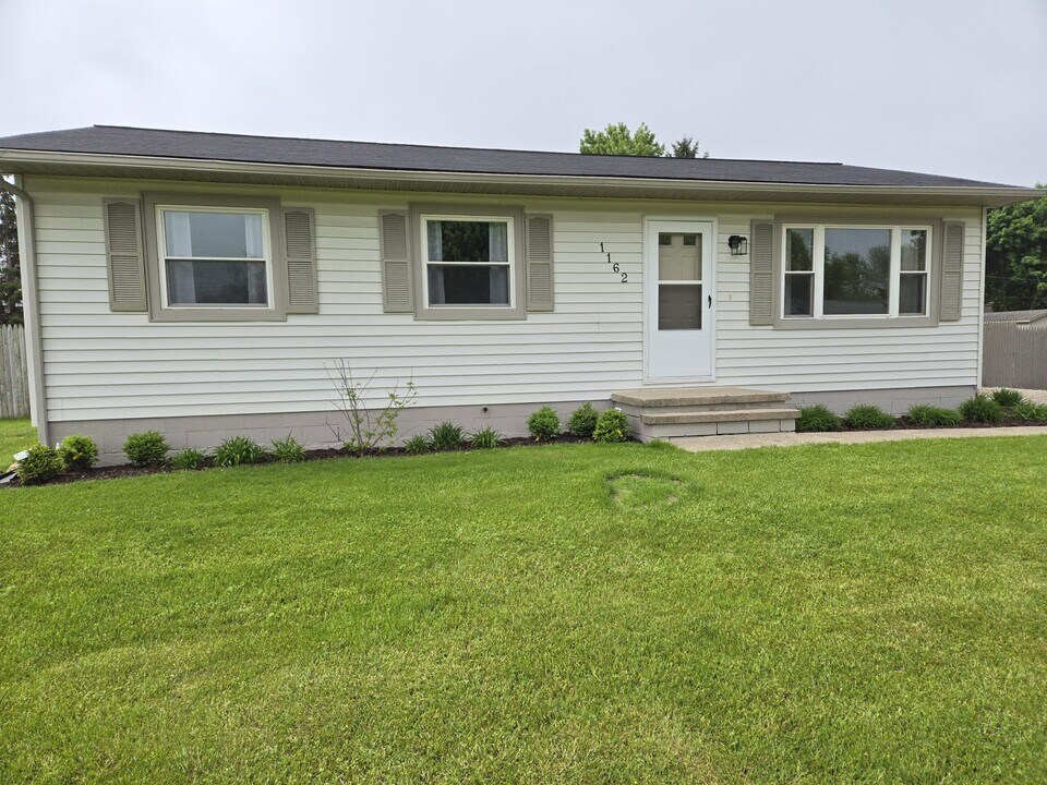 1162 George St in Bad Axe, MI - Foto de edificio