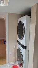 5545 Northrise Rd in Mississauga, ON - Building Photo - Building Photo