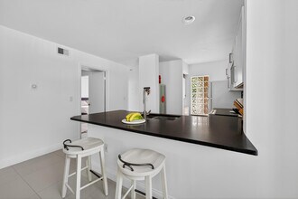 4807 Via Palm Lakes in West Palm Beach, FL - Building Photo - Building Photo