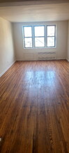 8815 178th St, Unit 1 Bedroom Apt in Jamaica, NY - Foto de edificio - Building Photo