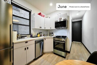 Room in Shared 3 bed/3 bath home in Queens, NY - Building Photo - Building Photo