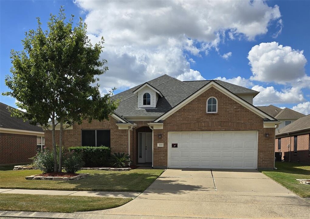 3111 Single Ridge Way in Katy, TX - Foto de edificio