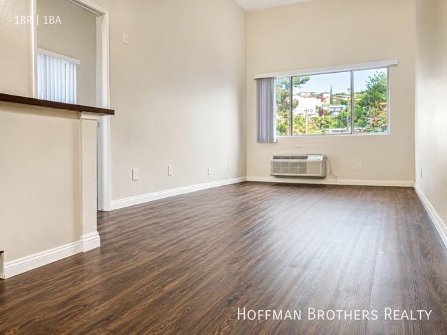 4124 N Eagle Rock Blvd