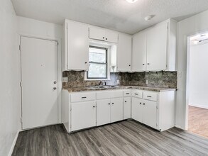 2921 NE 17th Ave in Portland, OR - Building Photo - Building Photo