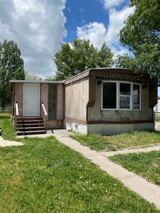 900 Eve Dr in Idaho Falls, ID - Building Photo