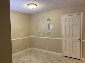 4280 Tara Ave-Unit -1 in Las Vegas, NV - Building Photo - Building Photo