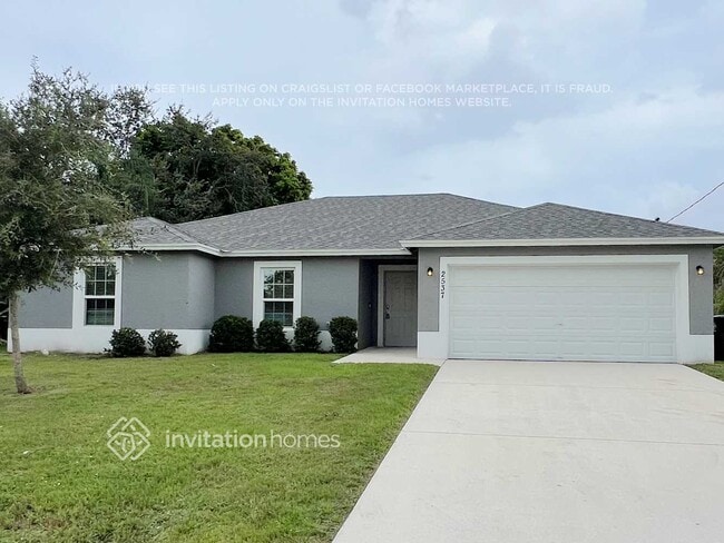 property at 2537 SW Chestnut Ln