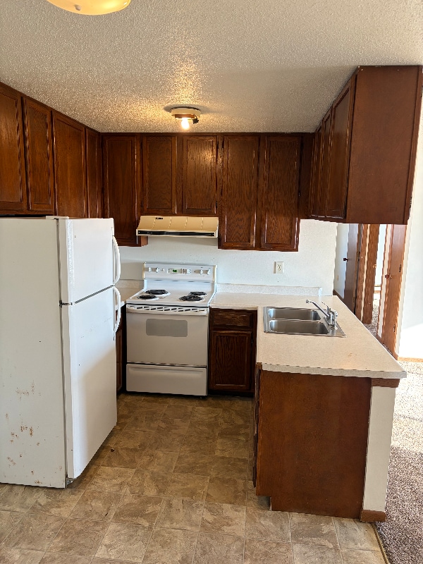 1402 Division St W in Faribault, MN - Building Photo - Building Photo