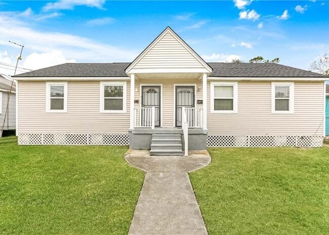 property at 822 Sumner St