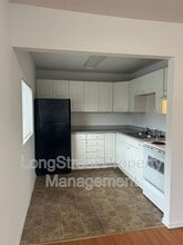 4553 NE 105th Ave in Portland, OR - Building Photo - Building Photo