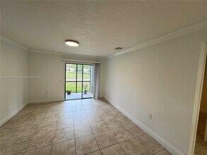 10381 SW 150th Ct in Miami, FL - Building Photo - Building Photo