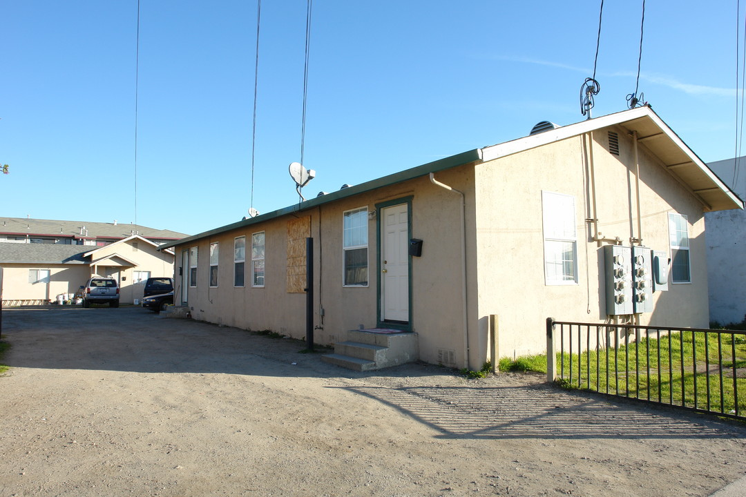 651 E Market St in Salinas, CA - Building Photo