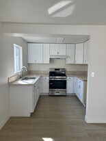 MOVE IN SPECIAL $500 off first month Apartments