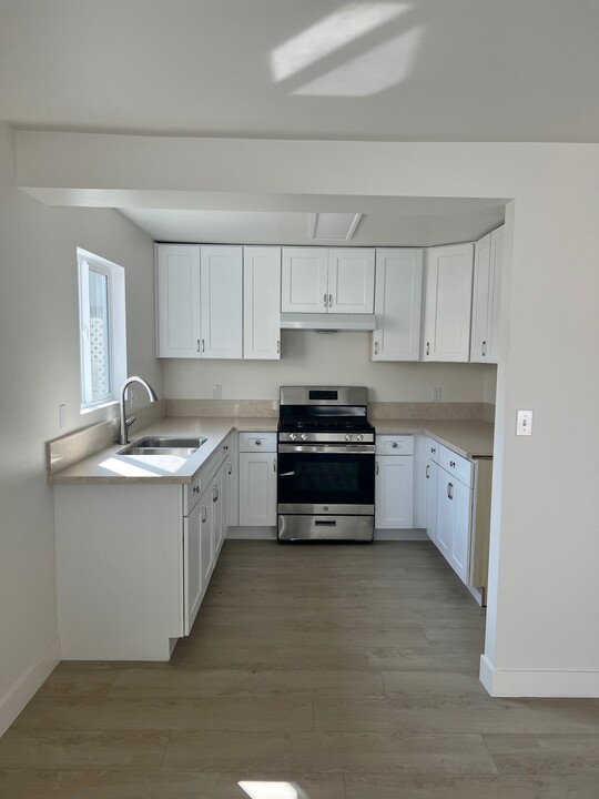 MOVE IN SPECIAL $500 off first month in Long Beach, CA - Building Photo