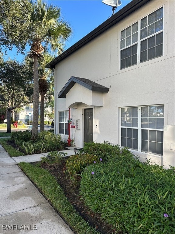 9069 Gervais Cir in Naples, FL - Building Photo - Building Photo