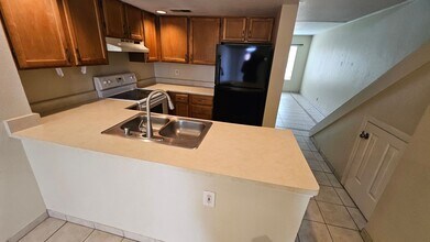 3301 Monroe St NE in Albuquerque, NM - Foto de edificio - Building Photo