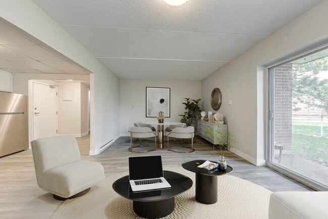 43 Ormond St S