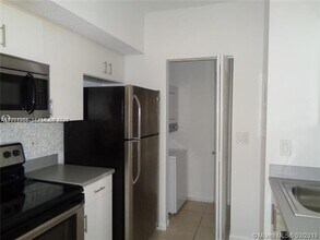 3271 Sabal Palm Manor in Hollywood, FL - Building Photo - Building Photo