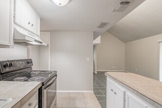 26620 Primrose Ct in Pointblank, TX - Building Photo - Building Photo