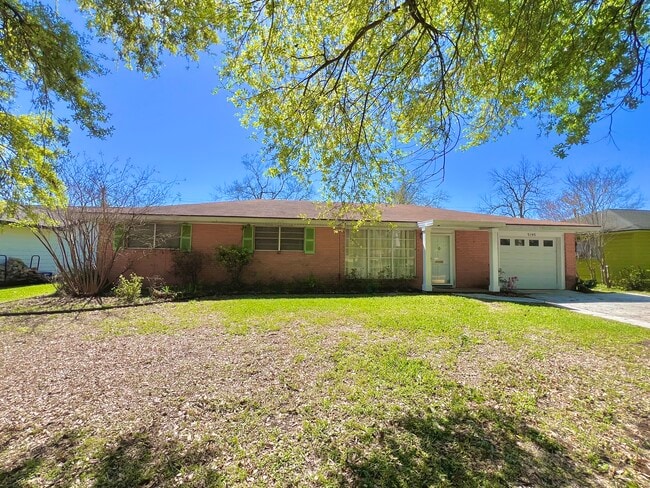 property at 5195 Oriole Dr