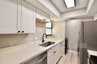 1288 Ridge Meadow Ln in Midvale, UT - Building Photo - Building Photo