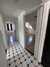 14 Thill St in West Haven, CT - Building Photo - Building Photo